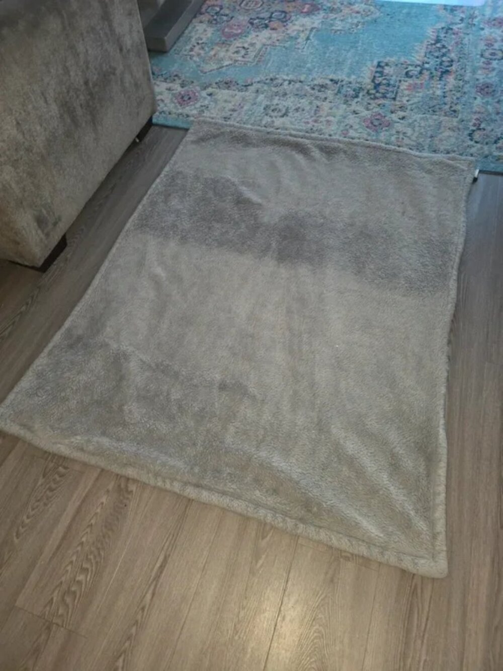 Max studio throw - Picture 3 of 4